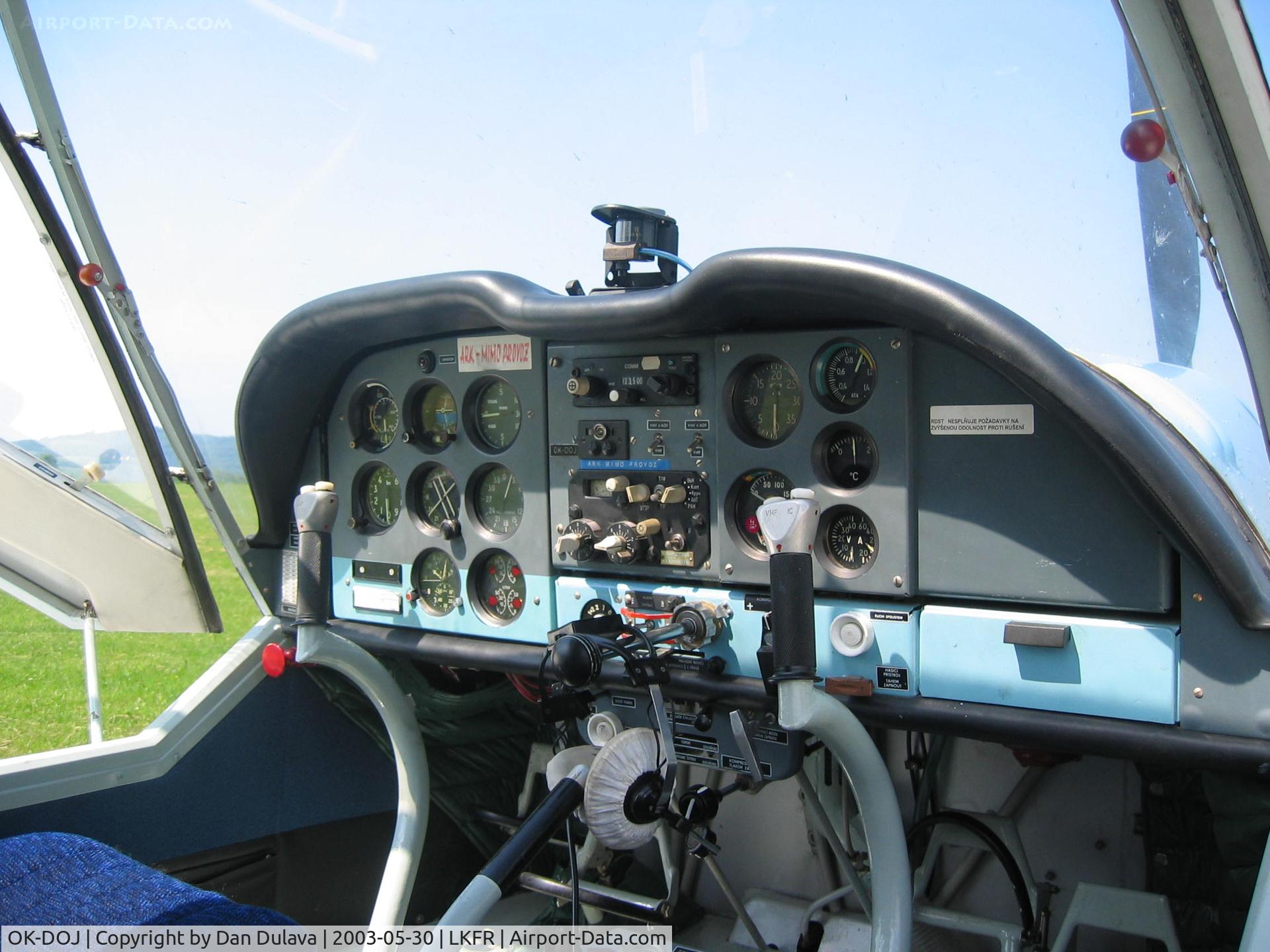 OK-DOJ, Zlin Z-43 C/N 0036, Instrument panel
