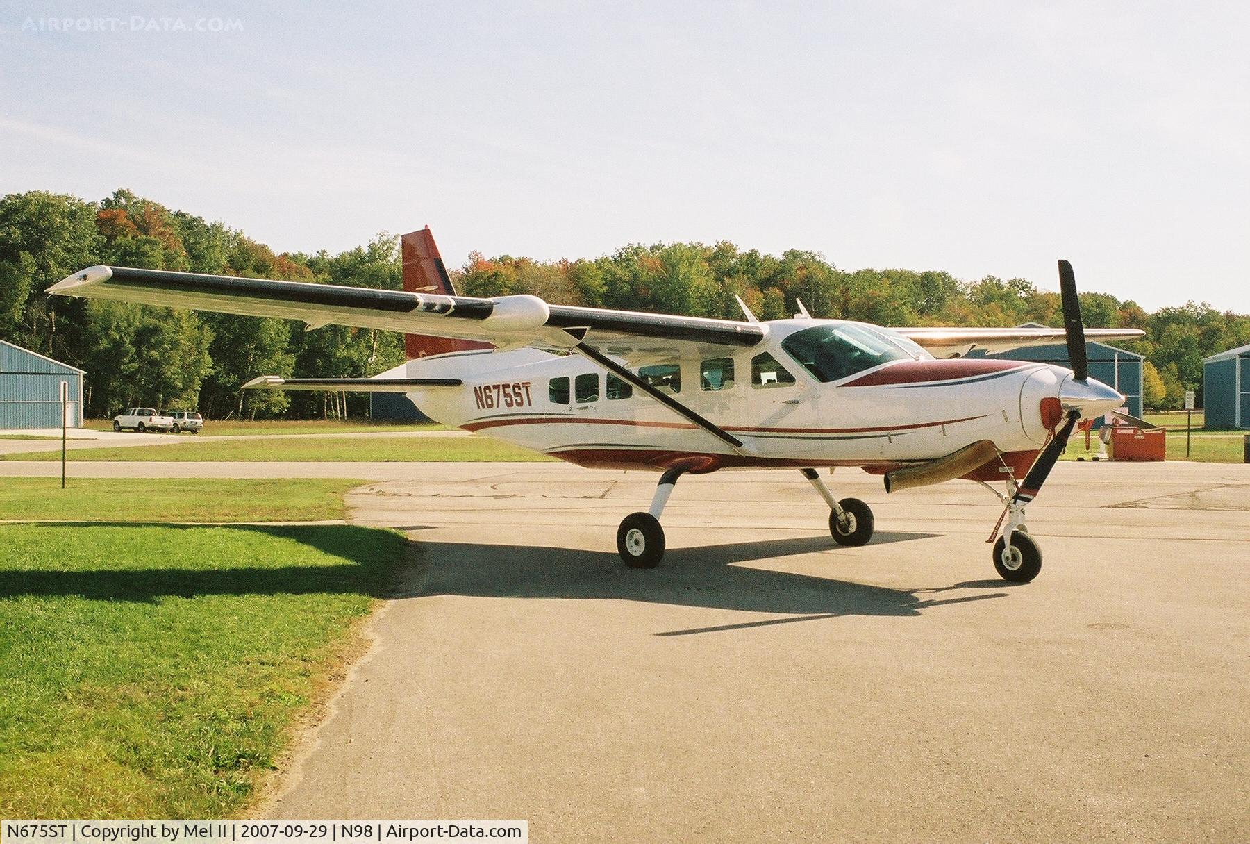 N675ST, 2005 Cessna 208 Caravan I C/N 208-00391, Parked @ Boyne City Municipal Airport (N98)