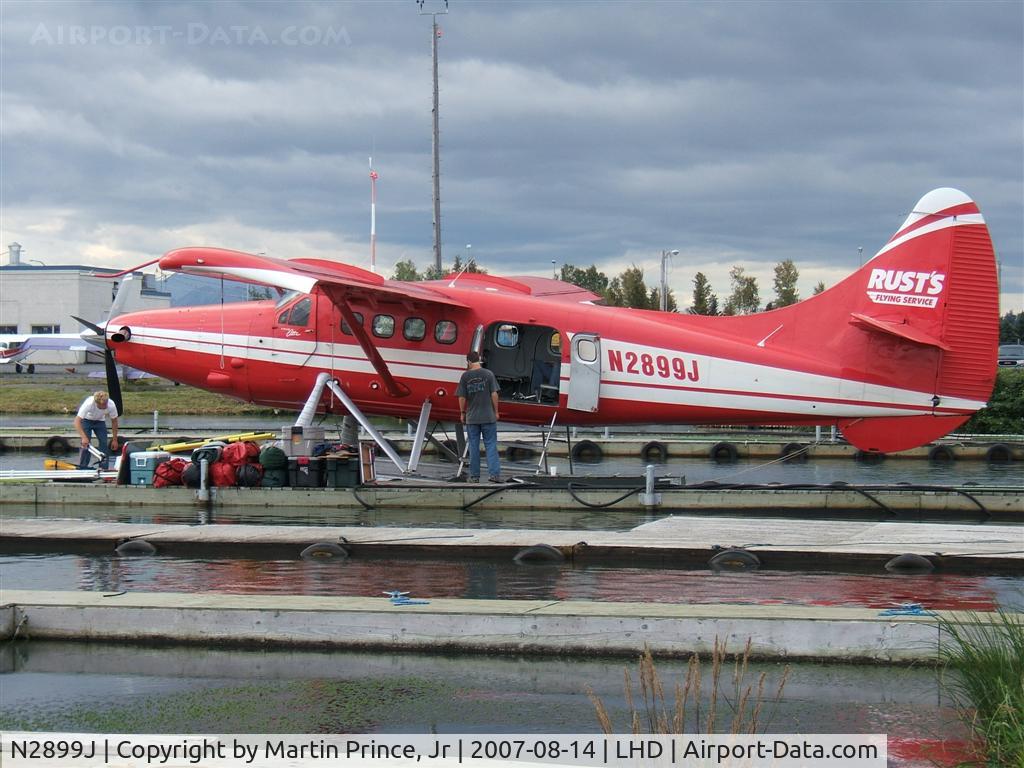 N2899J, 1961 De Havilland Canada DHC-3 Turbo Otter C/N 425, Rust Flying Service Turbo Otter offload