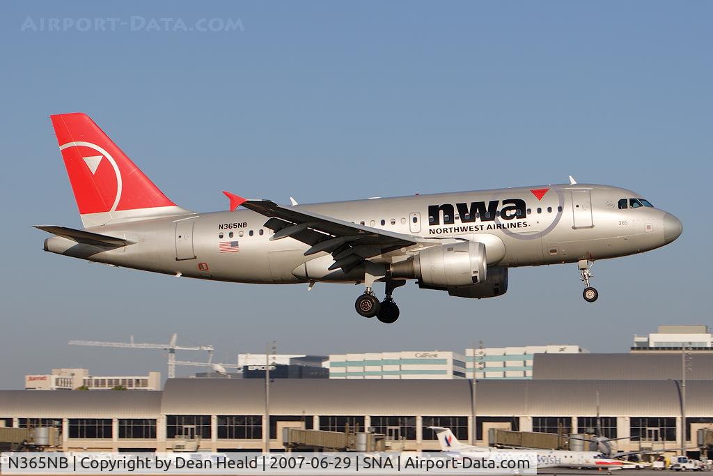 N365NB, 2003 Airbus A319-114 C/N 2013, Northwest Airlines N365NB (FLT NWA150) from Minneapolis-St Paul Int'l (KMSP) seconds from landing on RWY 19R.