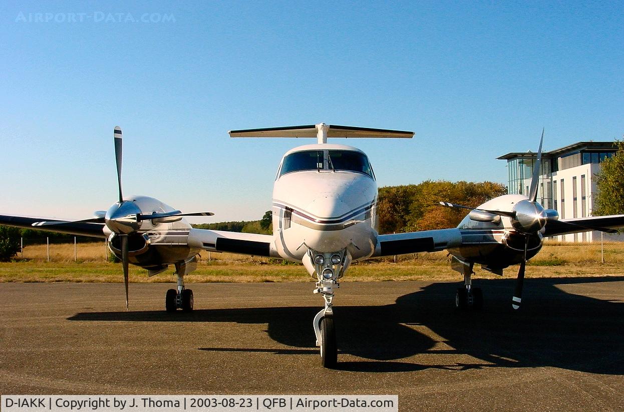 D-IAKK, Beechcraft B200 King Air C/N BB-1265, Raytheon Beechcraft King Air B200