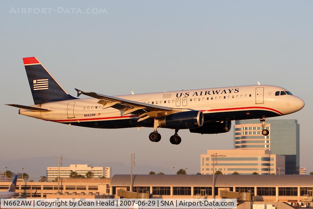 N662AW, 2000 Airbus A320-232 C/N 1274, US Airways (America West Airlines) N662AW (FLT AWE133) from Las Vegas McCarran Int'l (KLAS) on short-final to RWY 19R in nice evening light.