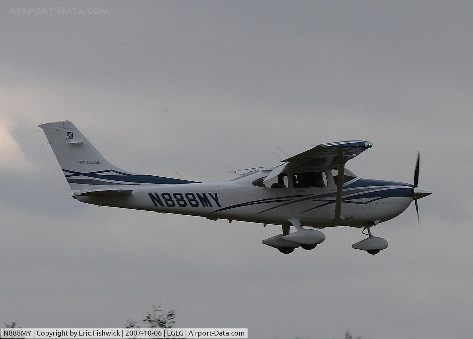 N888MY, 2007 Cessna 182T Skylane C/N 18281957, 4. N888MY at Panshanger
