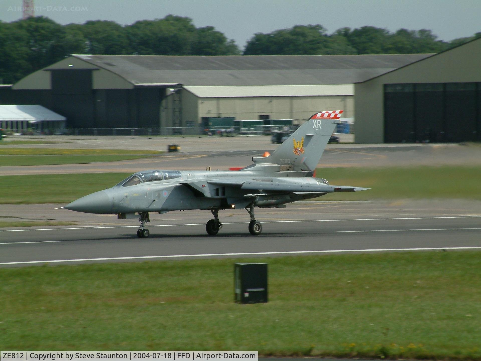 ZE812, 1988 Panavia Tornado F.3 C/N 3326, Royal International Air Tattoo 2004
