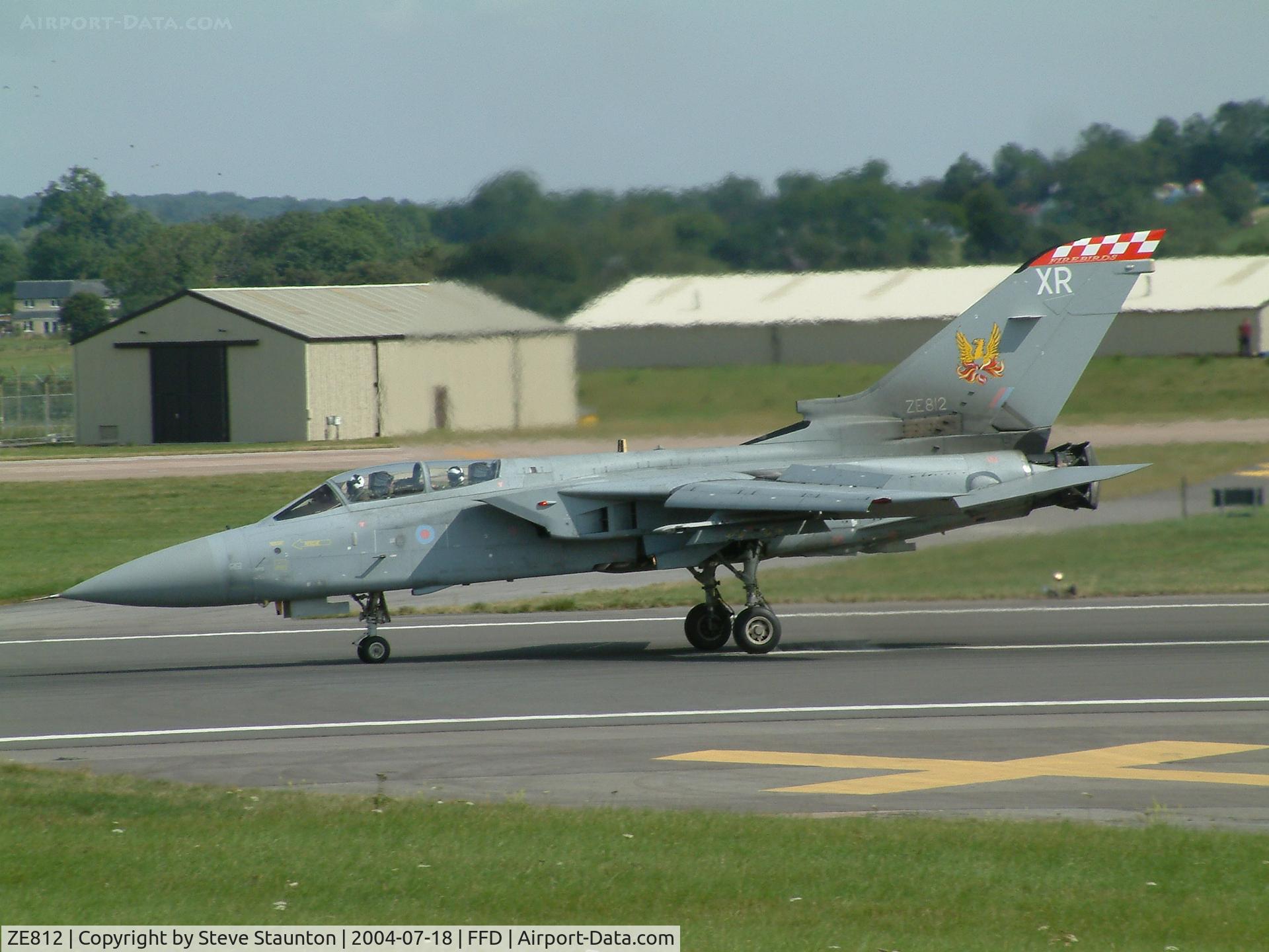 ZE812, 1988 Panavia Tornado F.3 C/N 3326, Royal International Air Tattoo 2004