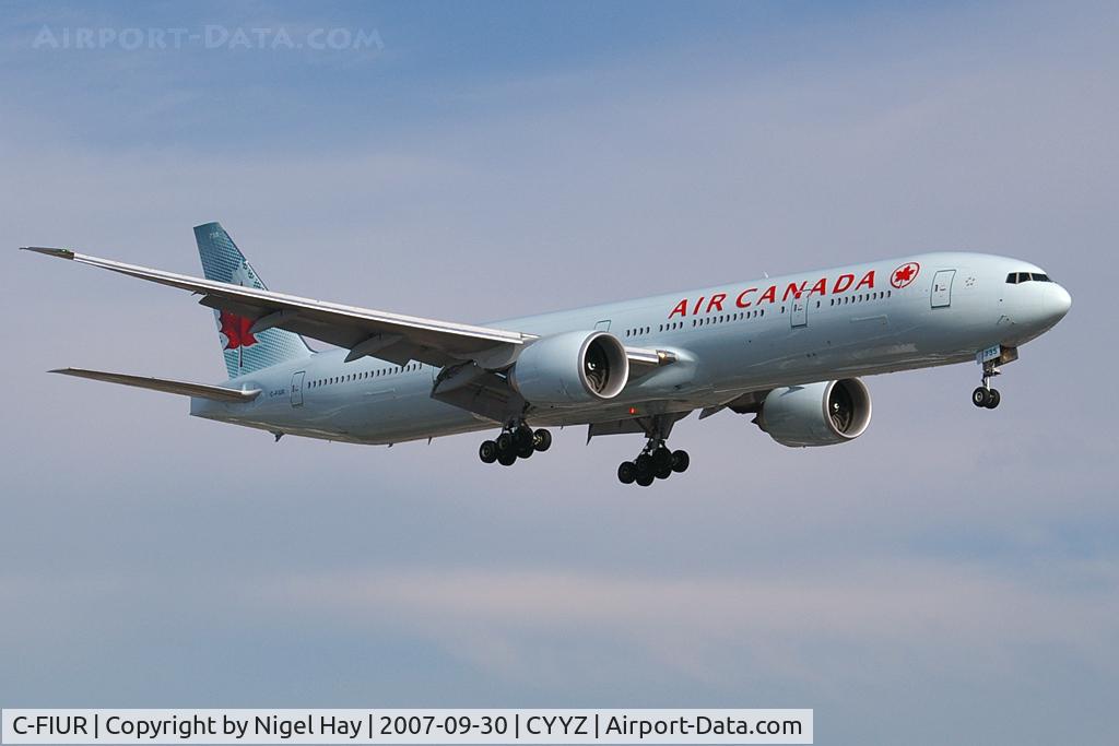 C-FIUR, 2007 Boeing 777-333/ER C/N 35242, B777-300 arriving on Rwy 05