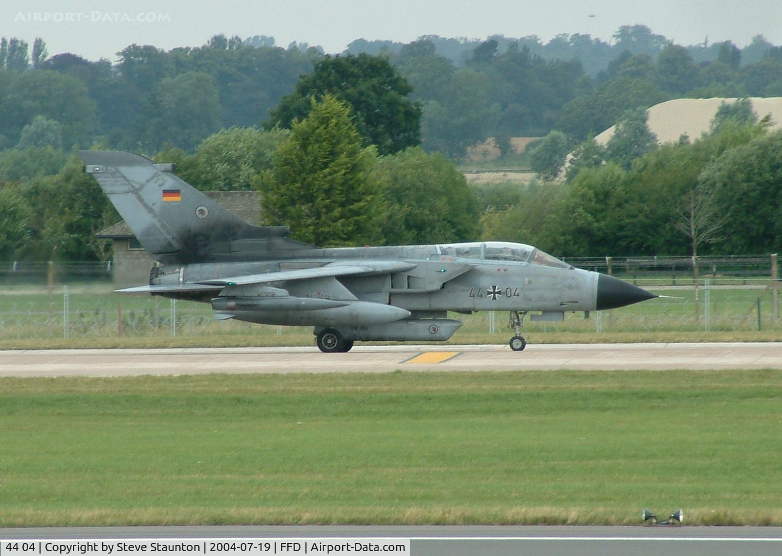 44 04, Panavia Tornado IDS C/N 268/GS070/4104, Royal International Air Tattoo 2004