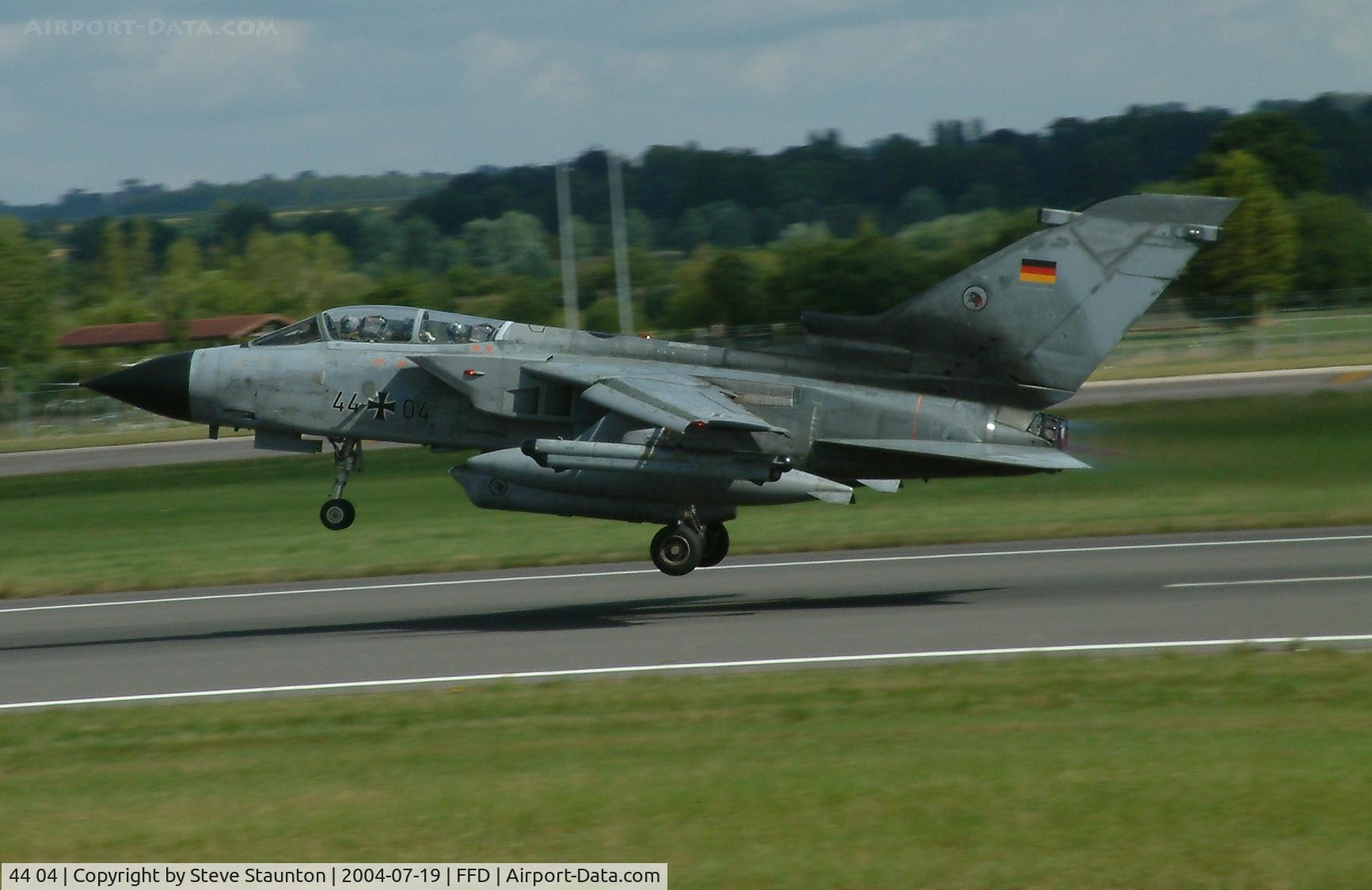 44 04, Panavia Tornado IDS C/N 268/GS070/4104, Royal International Air Tattoo 2004