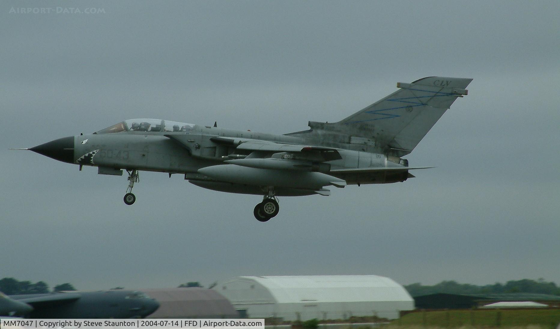 MM7047, Panavia Tornado ECR C/N 392/ECR../5056, Royal International Air Tattoo 2004