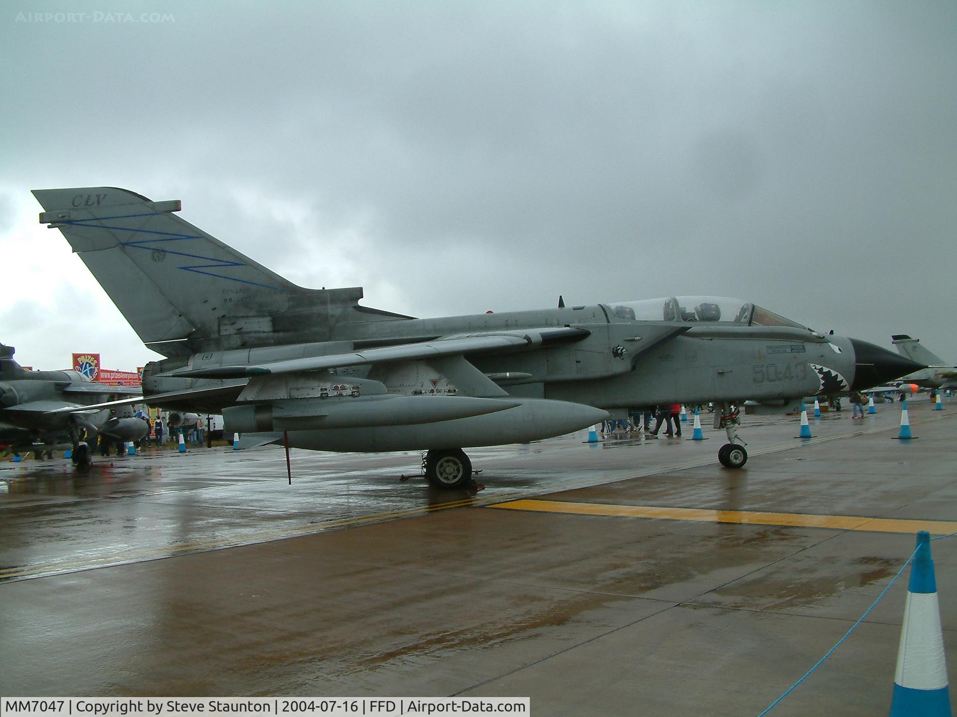 MM7047, Panavia Tornado ECR C/N 392/ECR../5056, Royal International Air Tattoo 2004