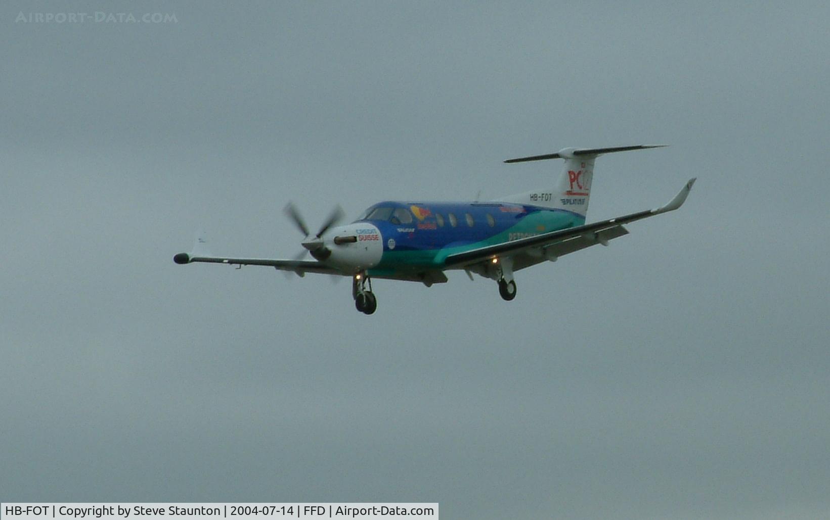 HB-FOT, 1995 Pilatus PC-12/45 C/N 121, Royal International Air Tattoo 2004