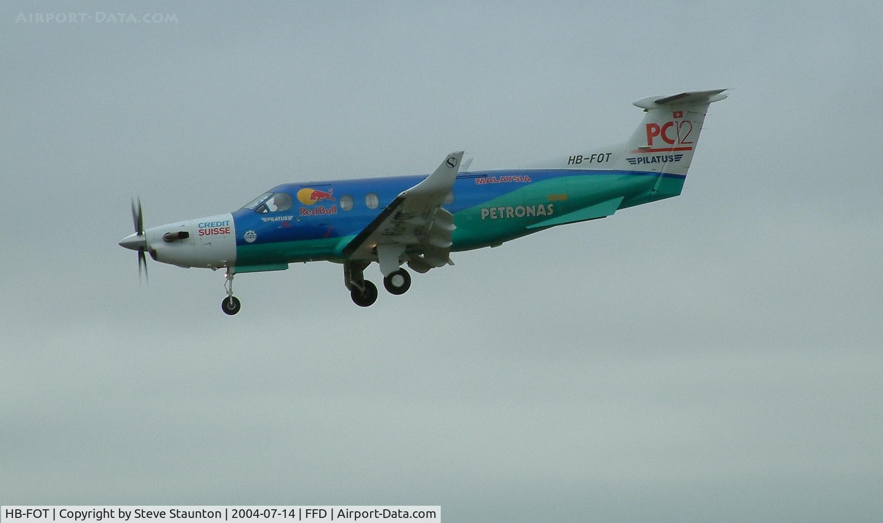 HB-FOT, 1995 Pilatus PC-12/45 C/N 121, Royal International Air Tattoo 2004