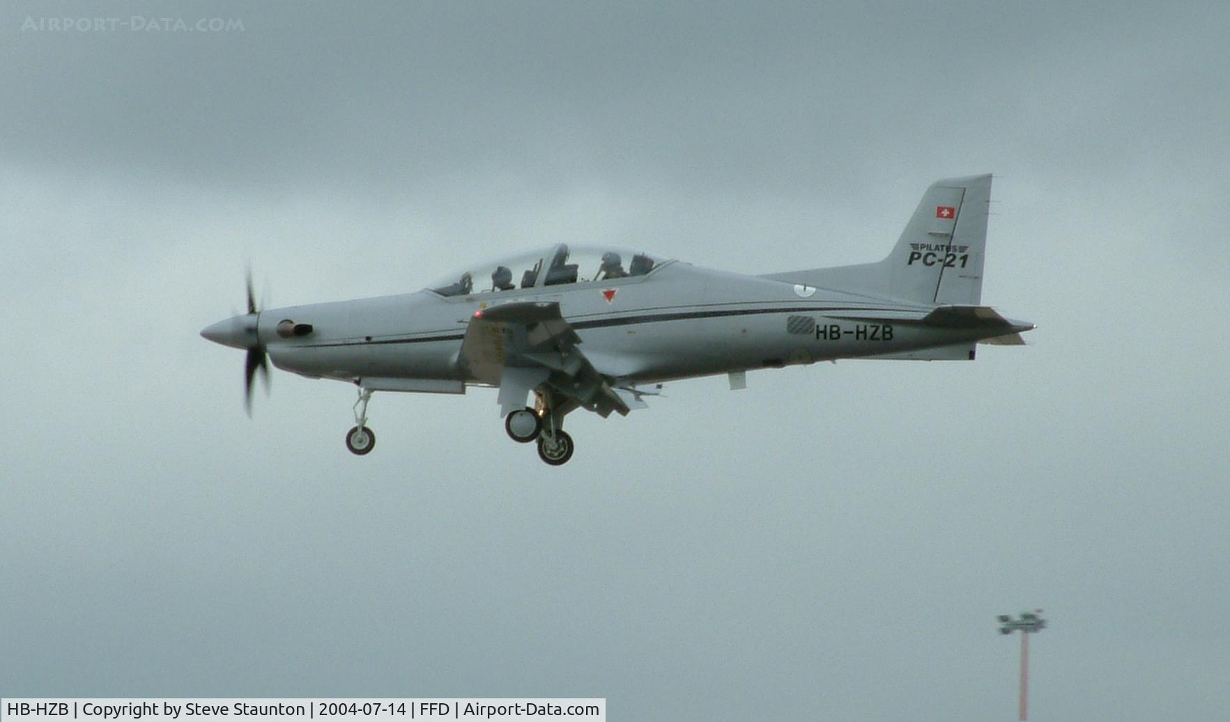 HB-HZB, 2003 Pilatus PC-21 C/N 0001, Royal International Air Tattoo 2004