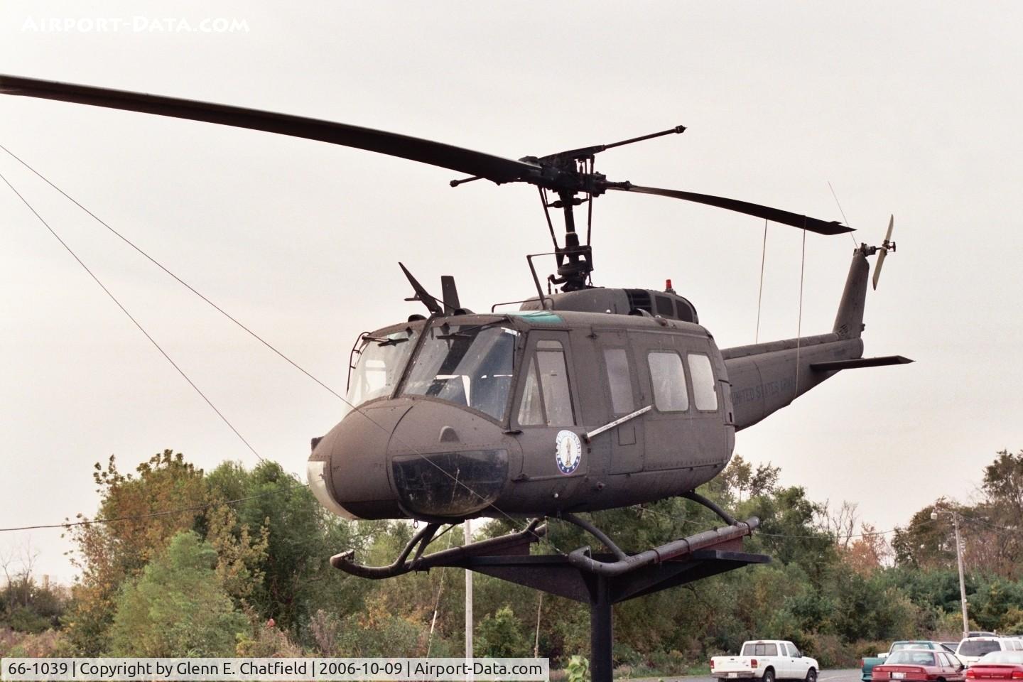 66-1039, 1966 Bell UH-1H Iroquois C/N 5622, Across from the airport, mounted at the VFW at Dixon, IL