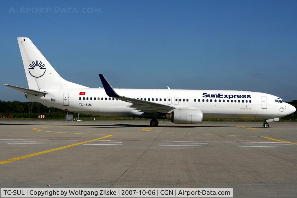 TC-SUL, 1998 Boeing 737-85F C/N 28822, visitor