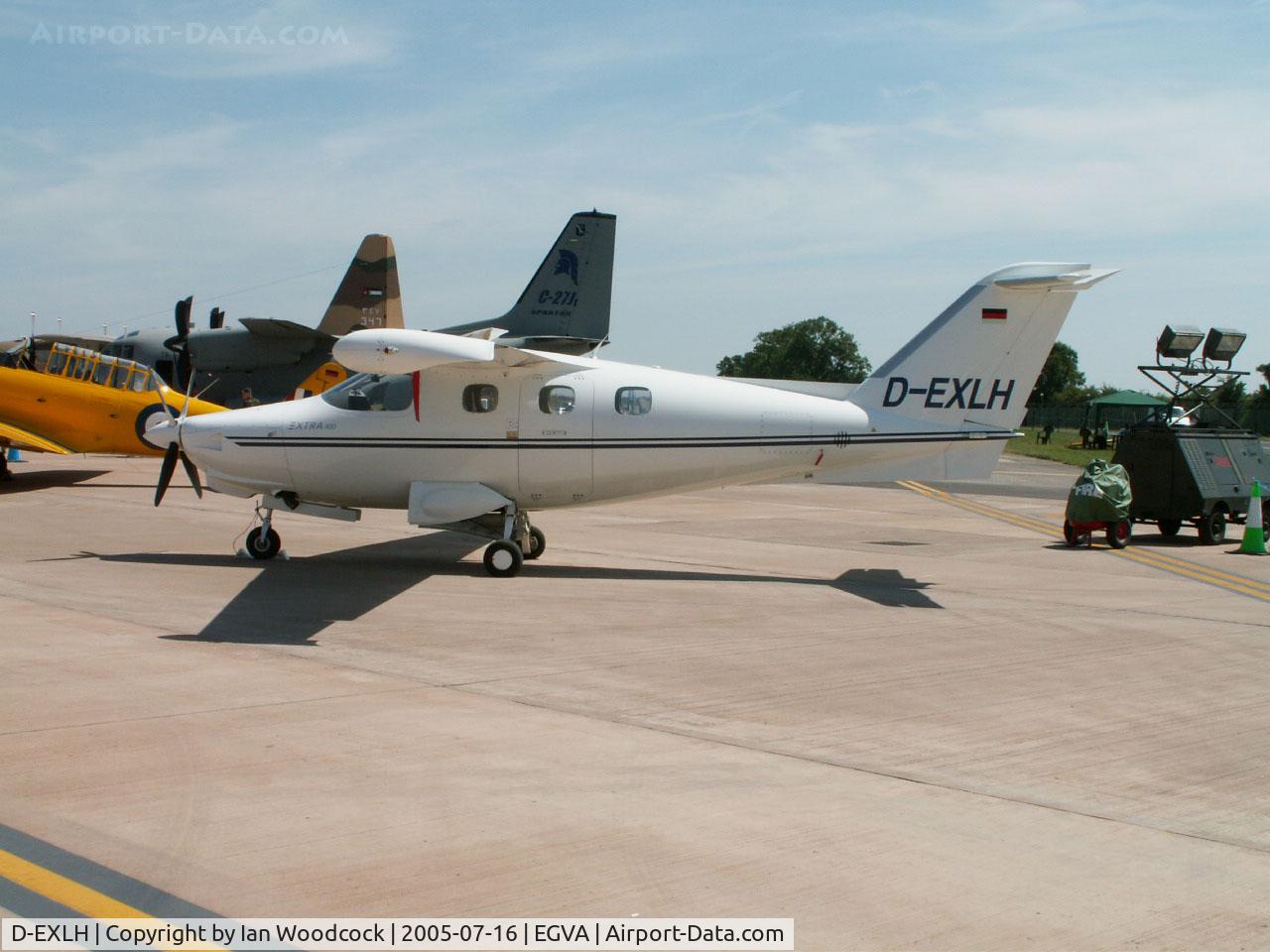 D-EXLH, 2000 Extra EA-400 C/N 06, Extra 400/Fairford 2005