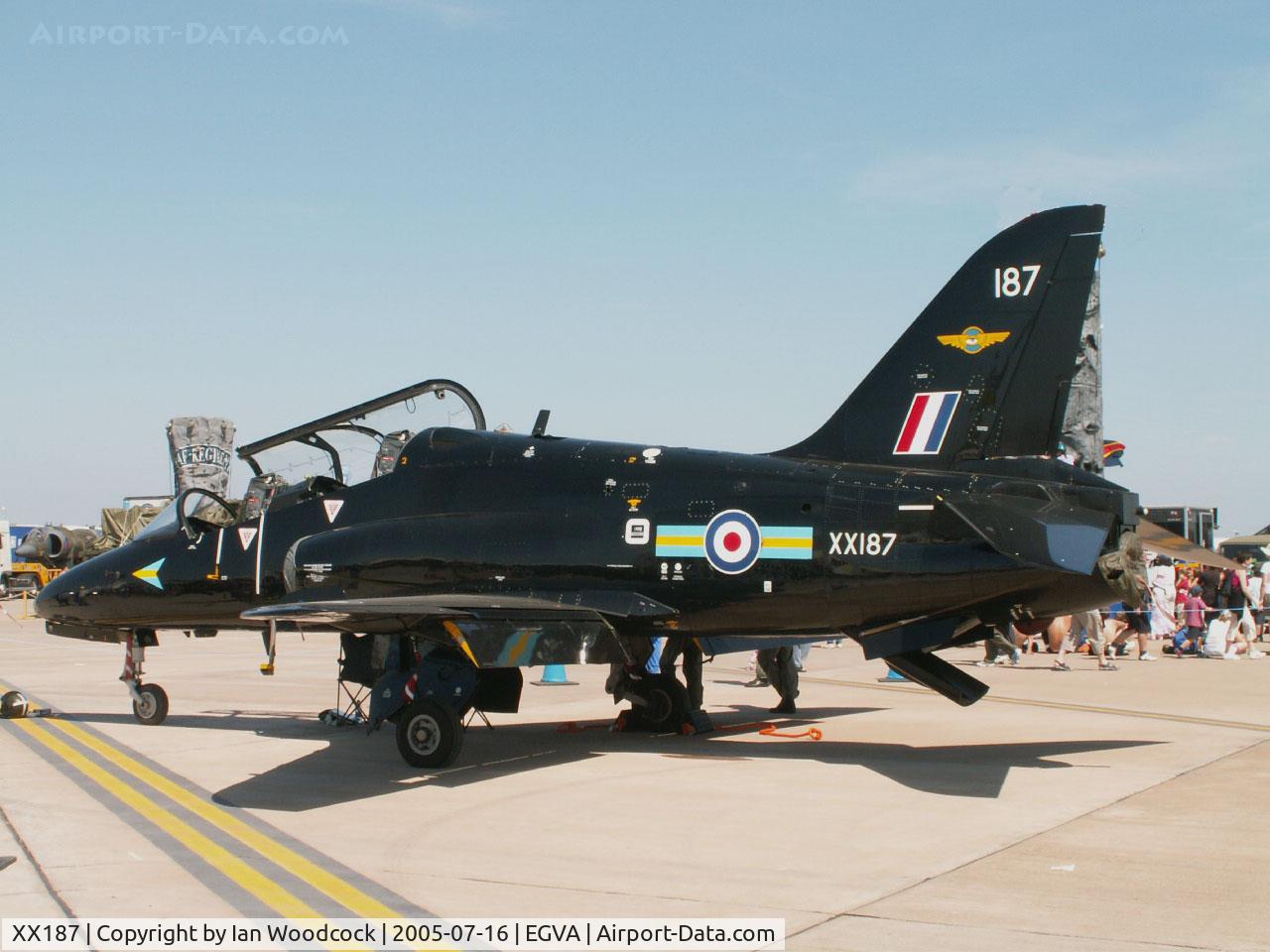 XX187, 1977 Hawker Siddeley Hawk T.1A C/N 034/312034, Hawk T.1A/208 Sqn RAF/RIAT Fairford 2005