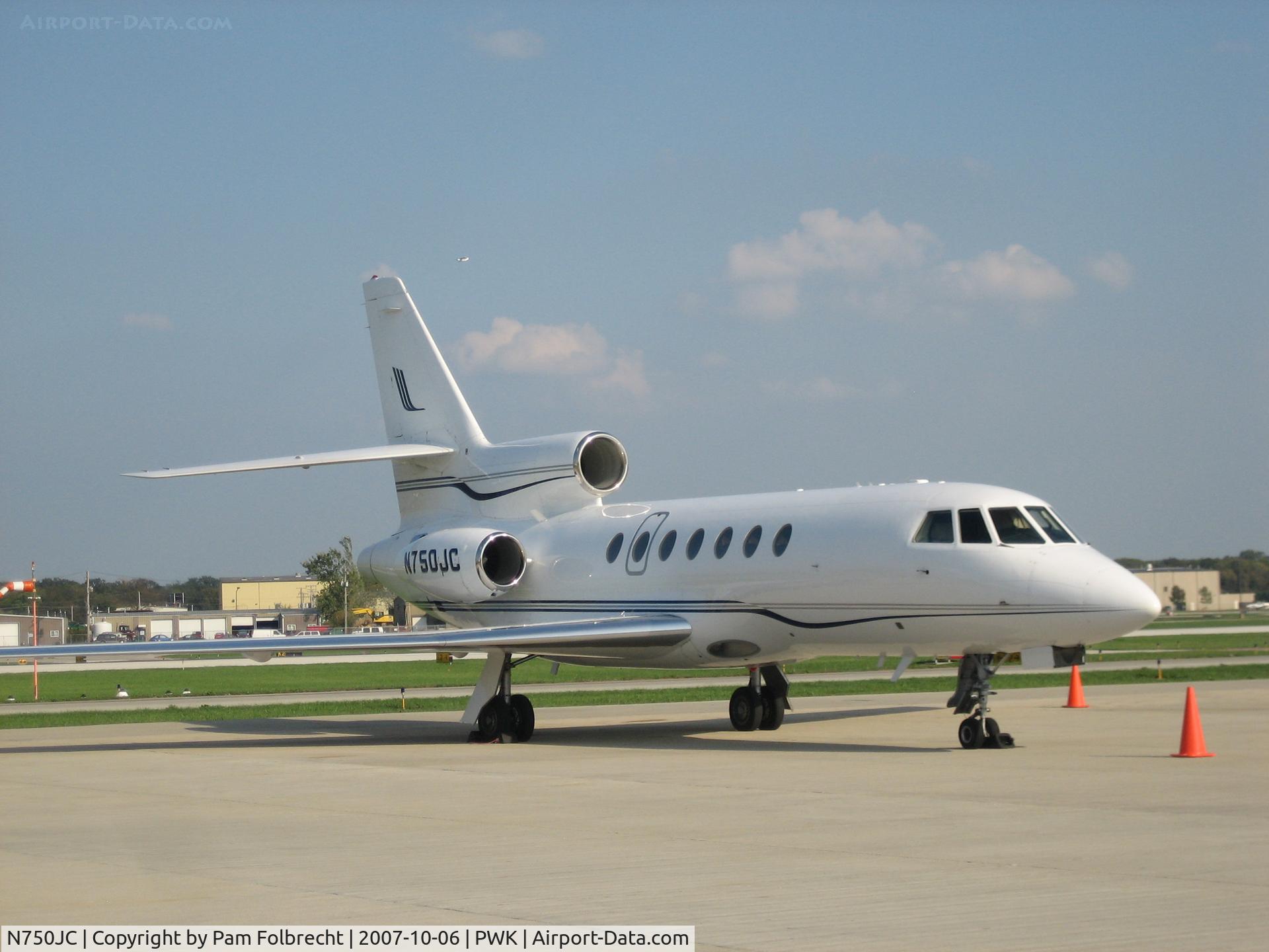 N750JC, 1986 Dassault Falcon 50 C/N 162, Parked @ FBO