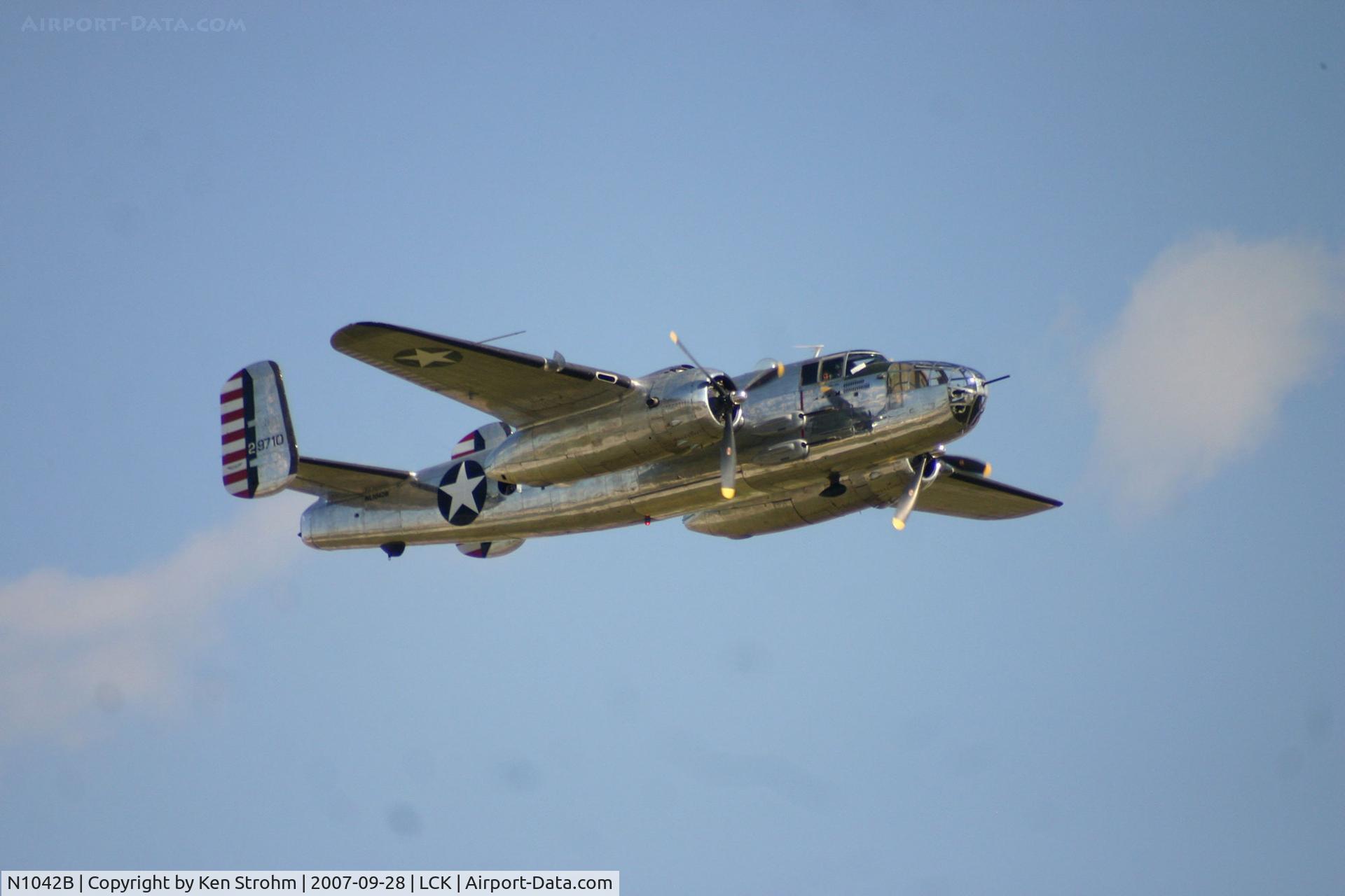 N1042B, 1944 North American B-25N Mitchell C/N 108-35148, Gathering of Mustangs and Legends 2007
