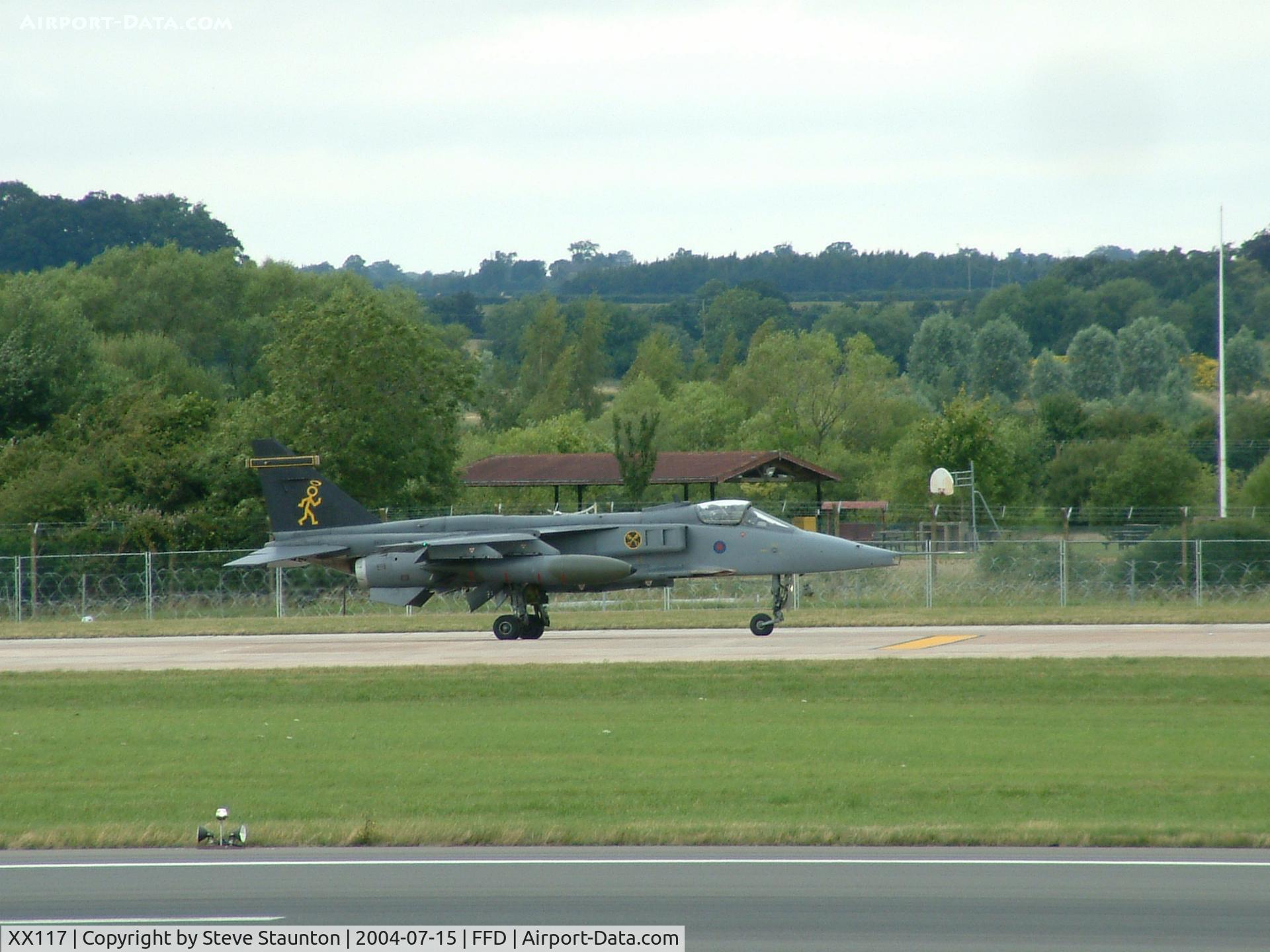 XX117, 1973 Sepecat Jaguar GR.3A C/N S.10, Royal International Air Tattoo 2004