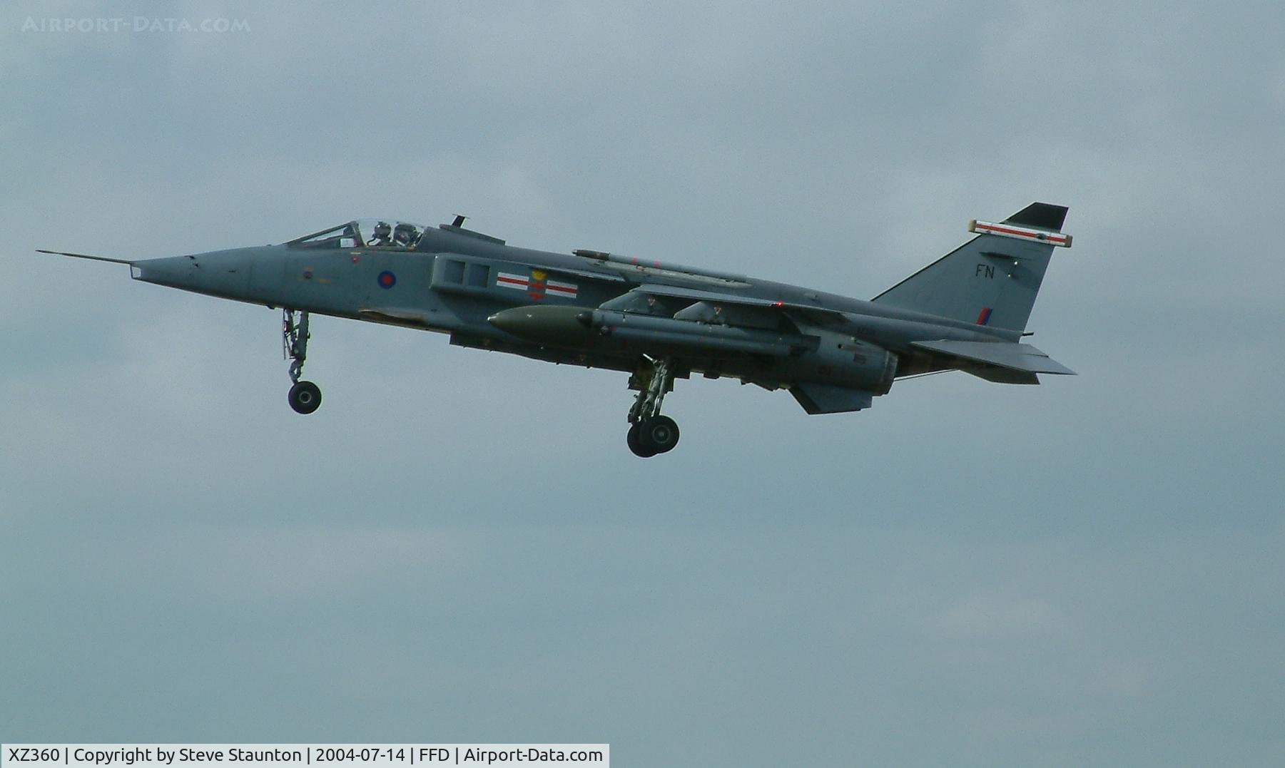 XZ360, 1976 Sepecat Jaguar GR.3A C/N S.127, Royal International Air Tattoo 2004