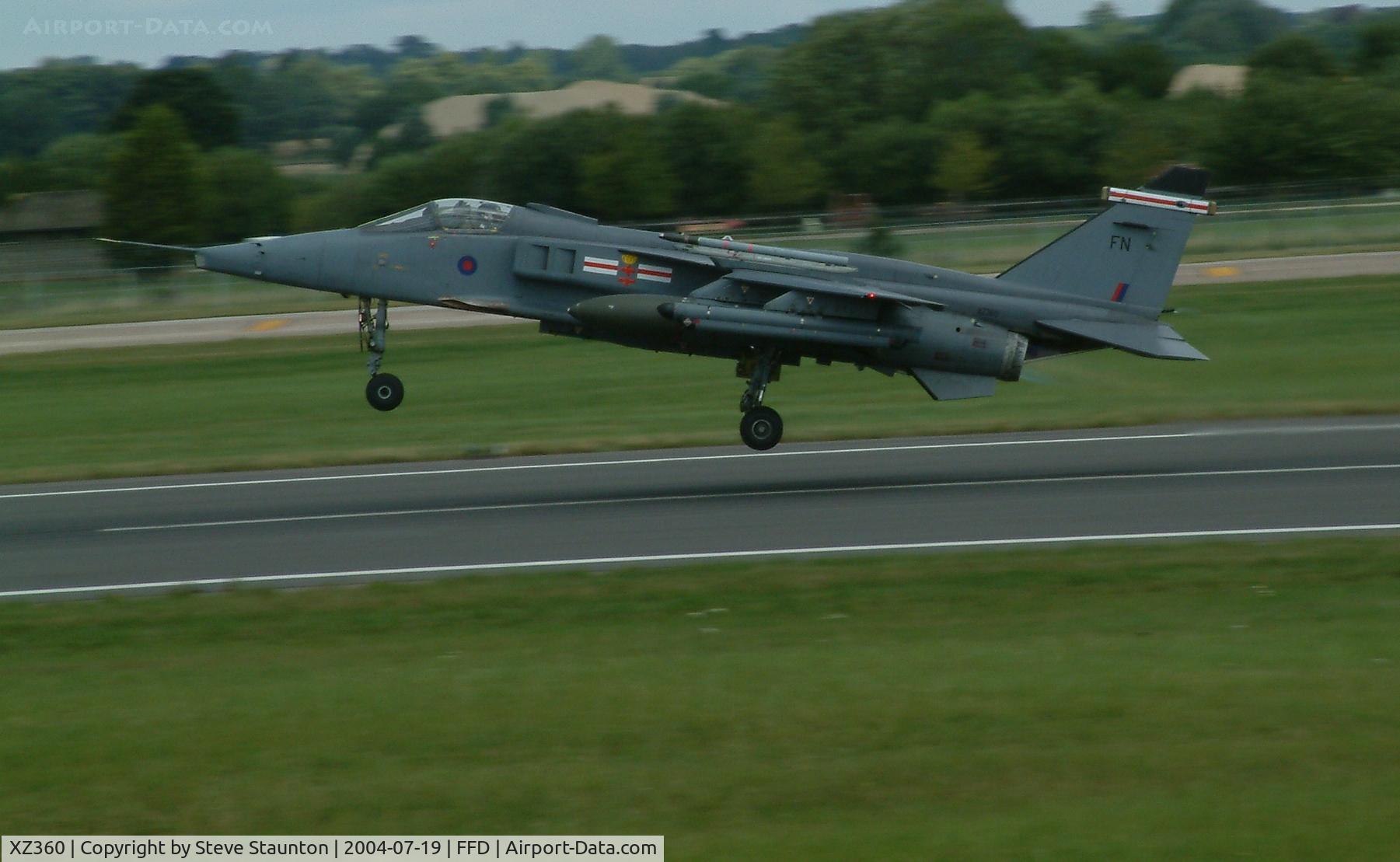XZ360, 1976 Sepecat Jaguar GR.3A C/N S.127, Royal International Air Tattoo 2004