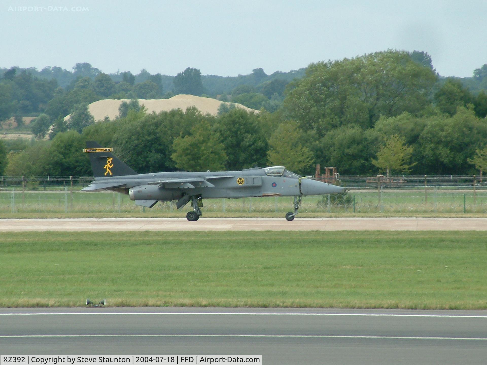 XZ392, 1977 Sepecat Jaguar GR.3A C/N S.157, Royal International Air Tattoo 2004