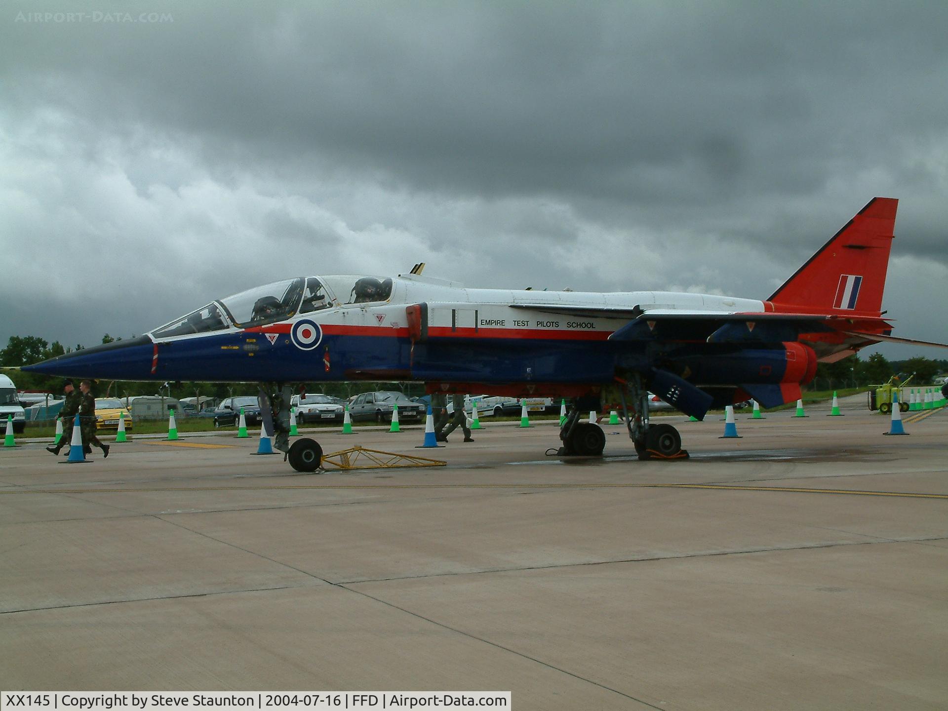 XX145, 1975 Sepecat Jaguar T.2A C/N B.10, Royal International Air Tattoo 2004
