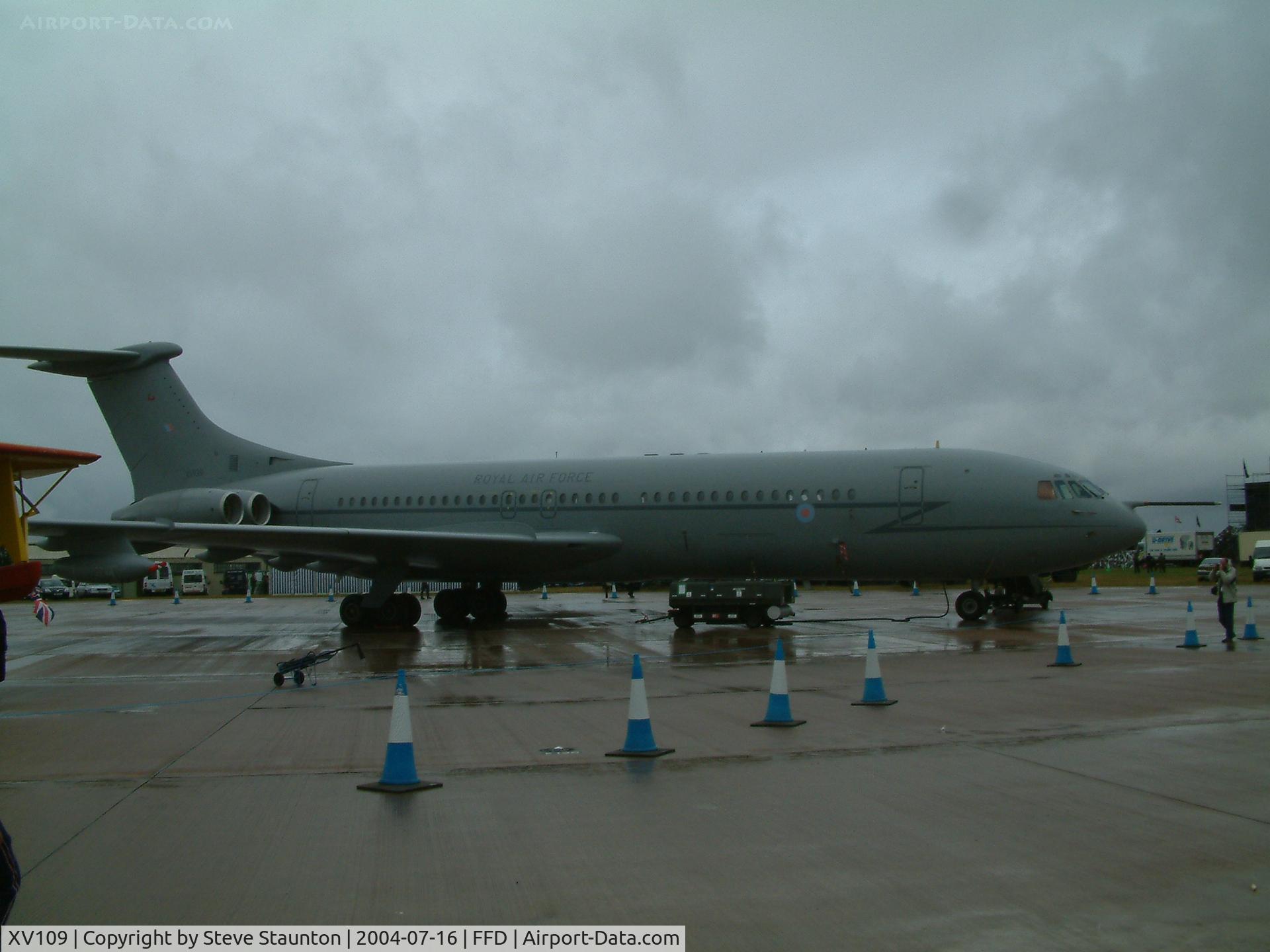 XV109, 1968 Vickers VC10 C.1K C/N 839, Royal International Air Tattoo 2004