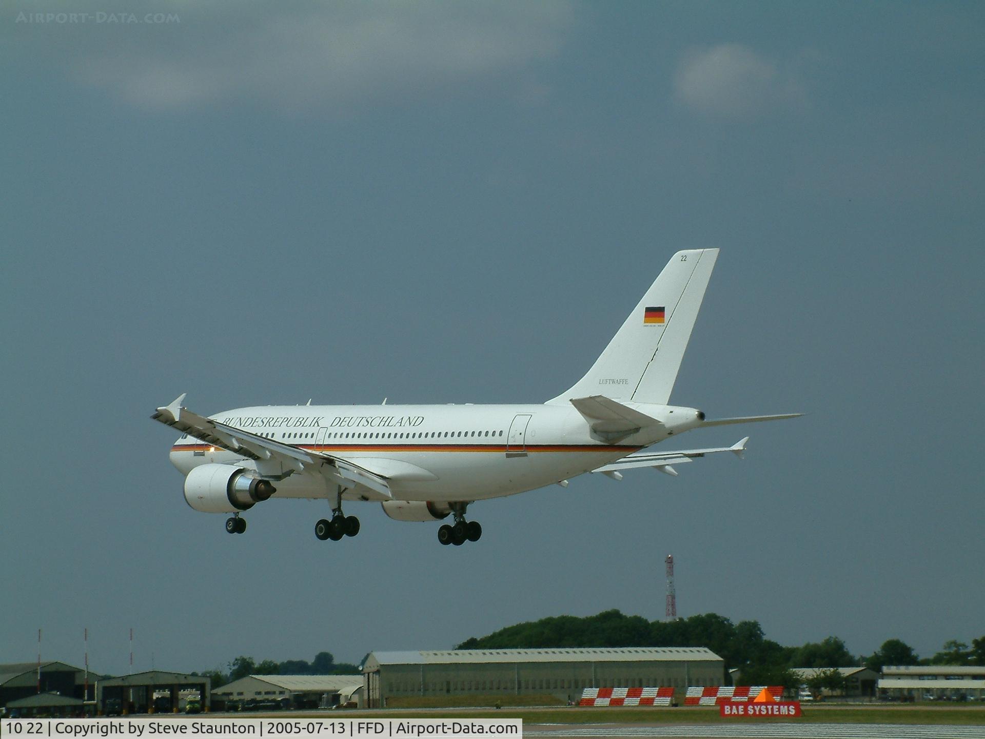 10 22, 1989 Airbus A310-304 C/N 499, Royal International Air Tattoo 2005