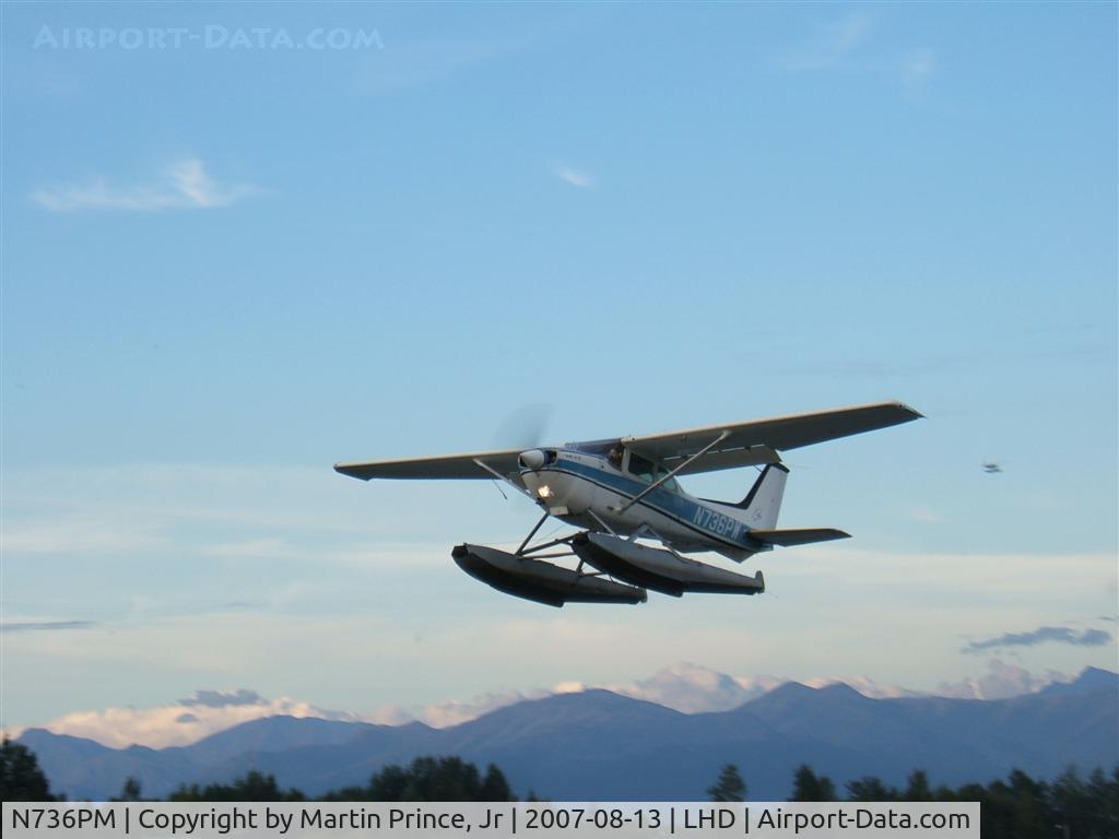 N736PM, 1977 Cessna R172K Hawk XP C/N R1722681, Off of Lake Hood