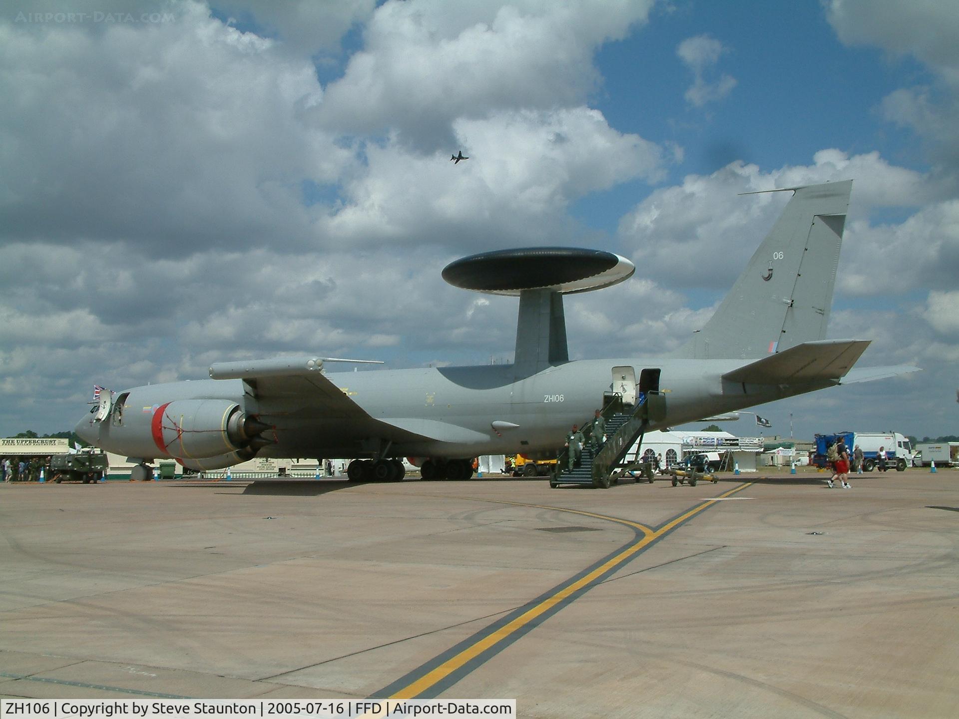ZH106, 1991 Boeing E-3D Sentry AEW.1 C/N 24114, Royal International Air Tattoo 2005