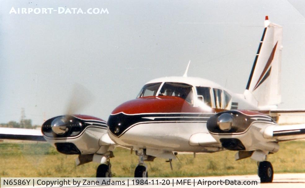 N6586Y, Piper PA-23-250 Aztec C/N Not found N6586Y, Piper Aztec at McAllen
