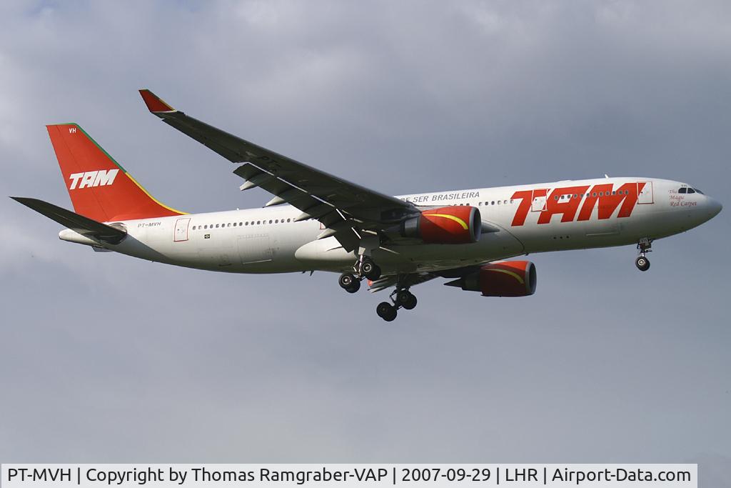 PT-MVH, 2002 Airbus A330-203 C/N 477, TAM Linhas Aereas Airbus A330-200