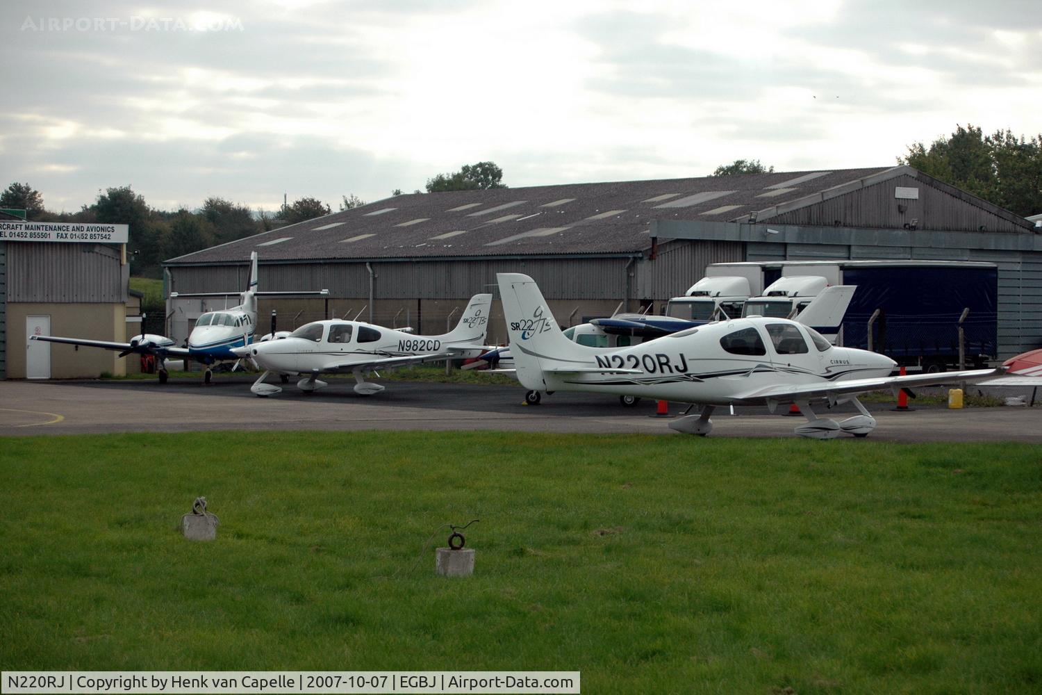N220RJ, 2006 Cirrus SR22 C/N 1775, N220RJ at Staverton airport with N982CD