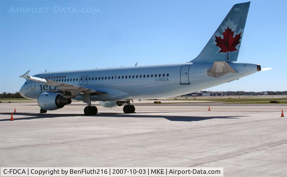 C-FDCA, 1991 Airbus A320-211 C/N 232, Air Canada Jetz Charter at the Signature ramp in Milwaukee.
