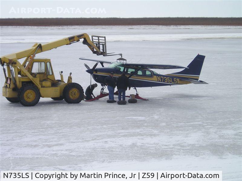N735LS, 1979 Cessna U206G Stationair C/N U20604937, Spring removal of skis