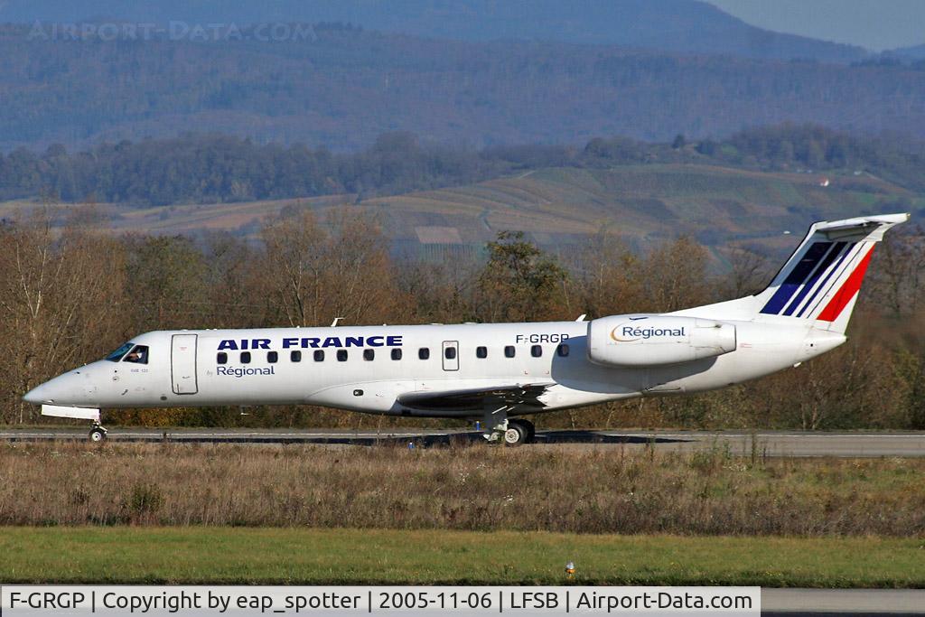 F-GRGP, 1999 Embraer ERJ-135ER (EMB-135ER) C/N 145188, taxi on bravo