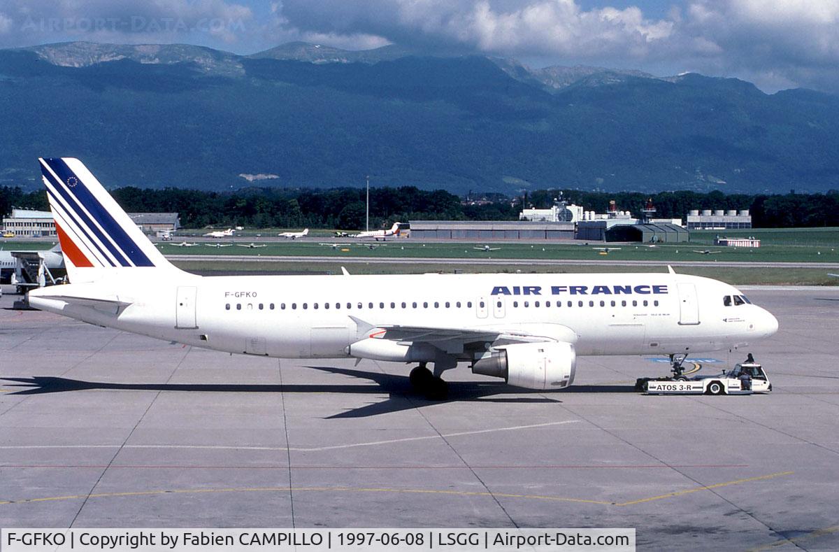 F-GFKO, 1990 Airbus A320-211 C/N 0129, Air France
