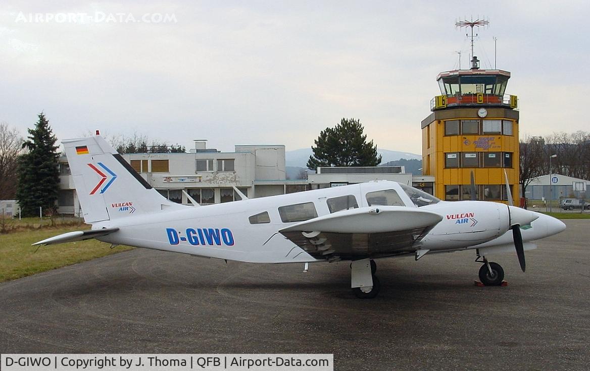 D-GIWO, 1976 Piper PA-34-200T Seneca II C/N 34-7670076, Piper PA-34-200T Seneca II