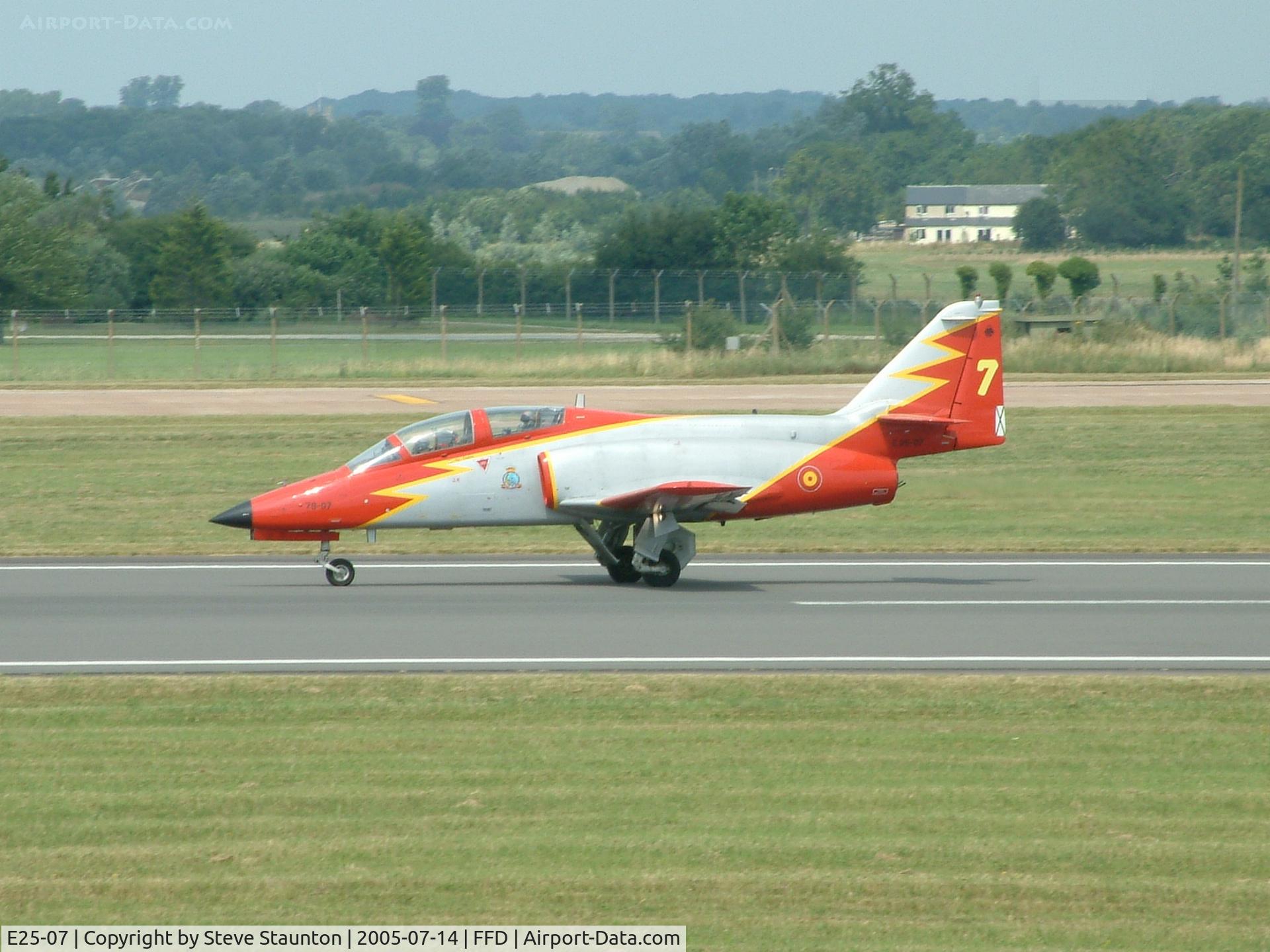 E25-07, CASA C-101EB Aviojet C/N EB01-07-007, Royal International Air Tattoo 2005