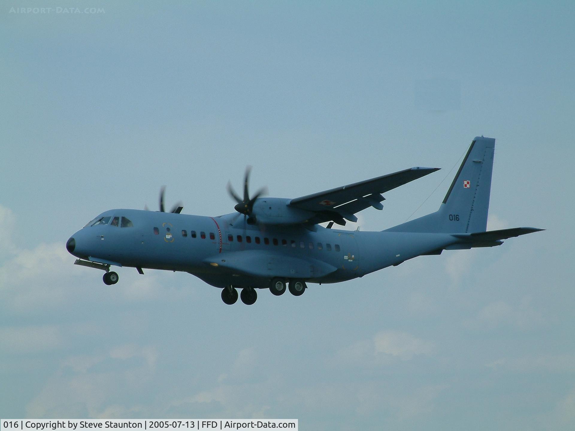 016, 2004 CASA C-295M C/N S-018, Royal International Air Tattoo 2005