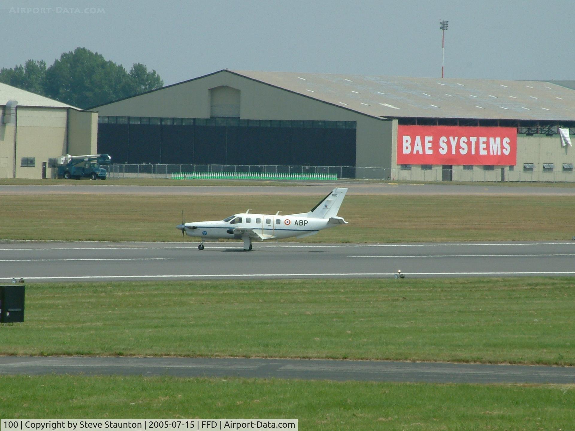 100, Socata TBM-700 C/N 100, Royal International Air Tattoo 2005