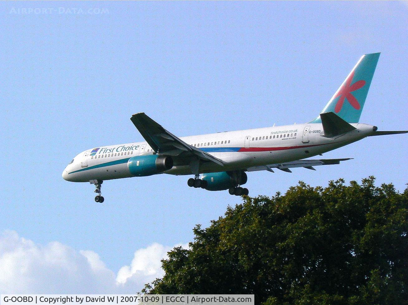 G-OOBD, 2003 Boeing 757-28A C/N 33099, Just about to land at Manchester.