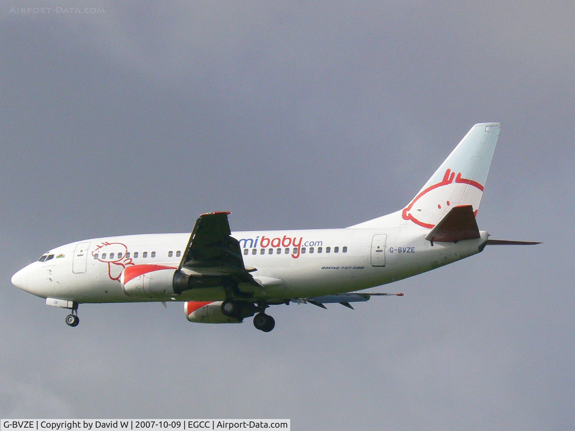 G-BVZE, 1993 Boeing 737-59D C/N 26422, Just about to land at Manchester.
