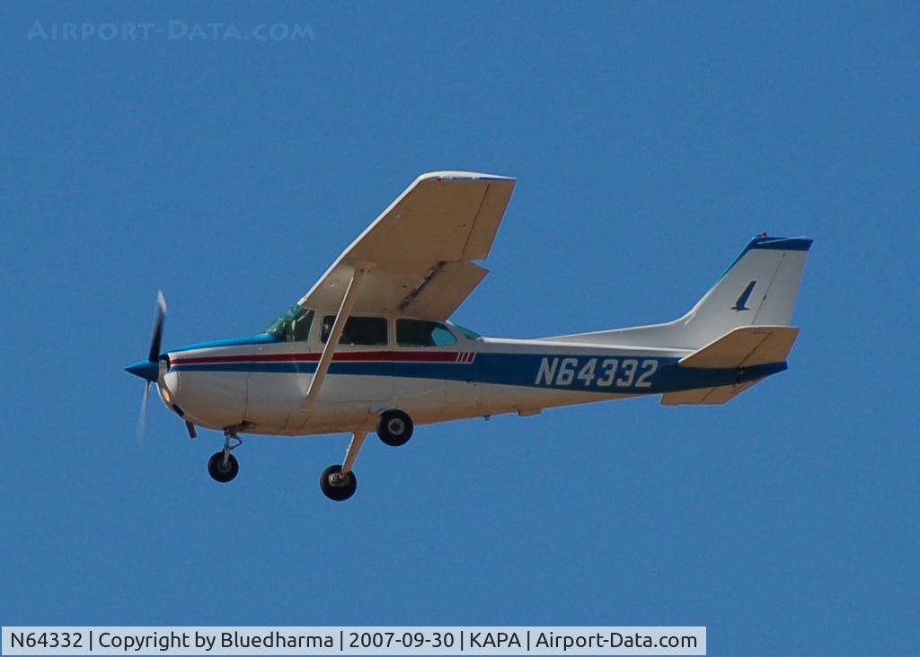 N64332, 1975 Cessna 172M C/N 17265172, Touch and Go 17R