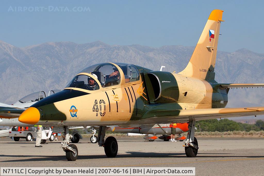 N711LC, 1987 Aero L-39C Albatros C/N 734167, 1987 Aero Vodochody L-39C NX711LC taxiing to the active runway for takeoff.