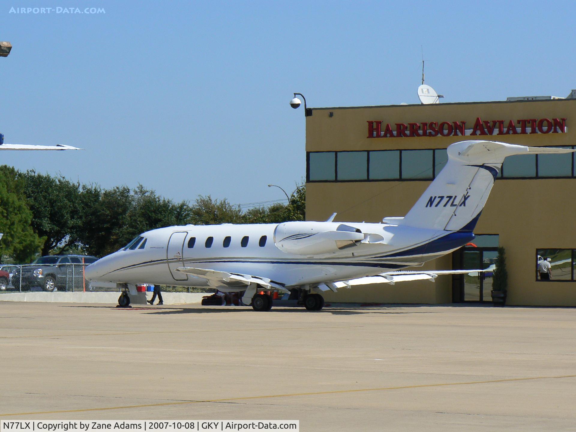 N77LX, 1995 Cessna 650 C/N 650-7051, on the ramp at Arlington Muni