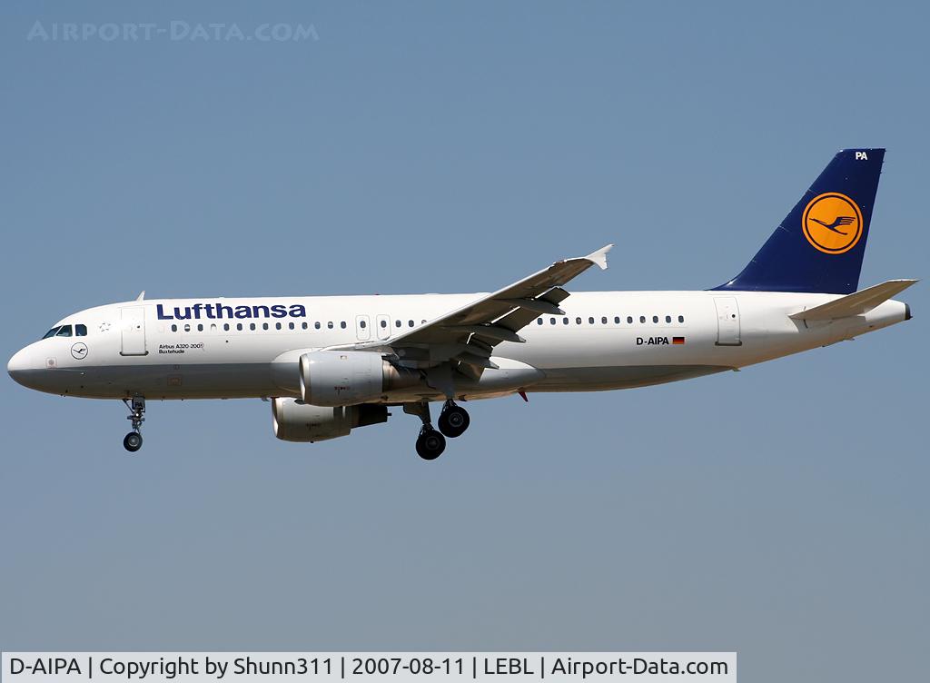 D-AIPA, 1989 Airbus A320-211 C/N 0069, Landing rwy 25R for the first Lufthansa A320...