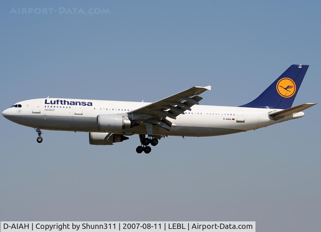 D-AIAH, 1986 Airbus A300B4-603 C/N 380, Landing rwy 25R